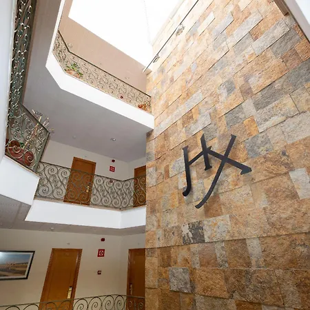 肖恩酒店 3* 蒙塔尼约斯